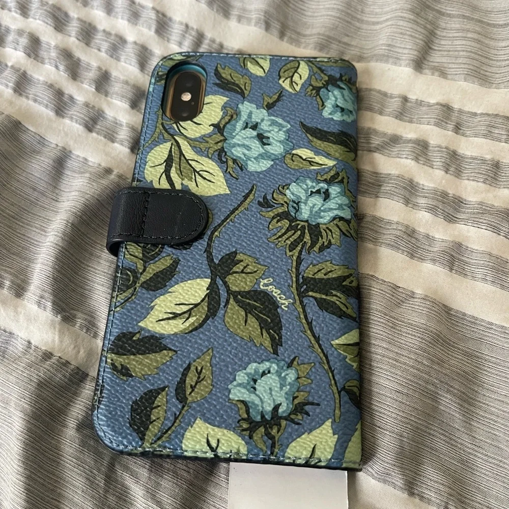 Coach iPhone XS/S case NWT